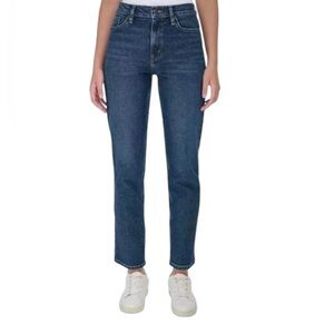 Calvin Klein Women High Rise Straight
Leg Jean Size 10